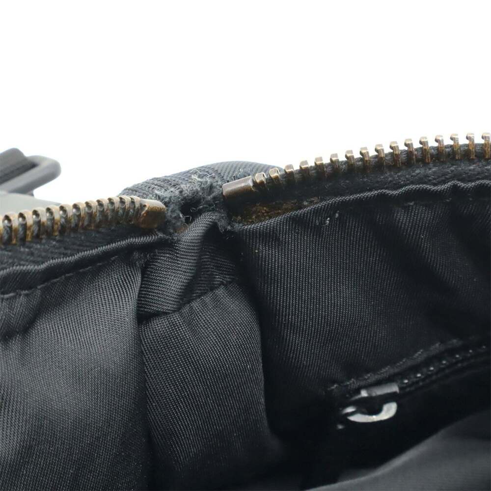 CHANEL Black Leather Shoulder Bag - Picture 9 of 9